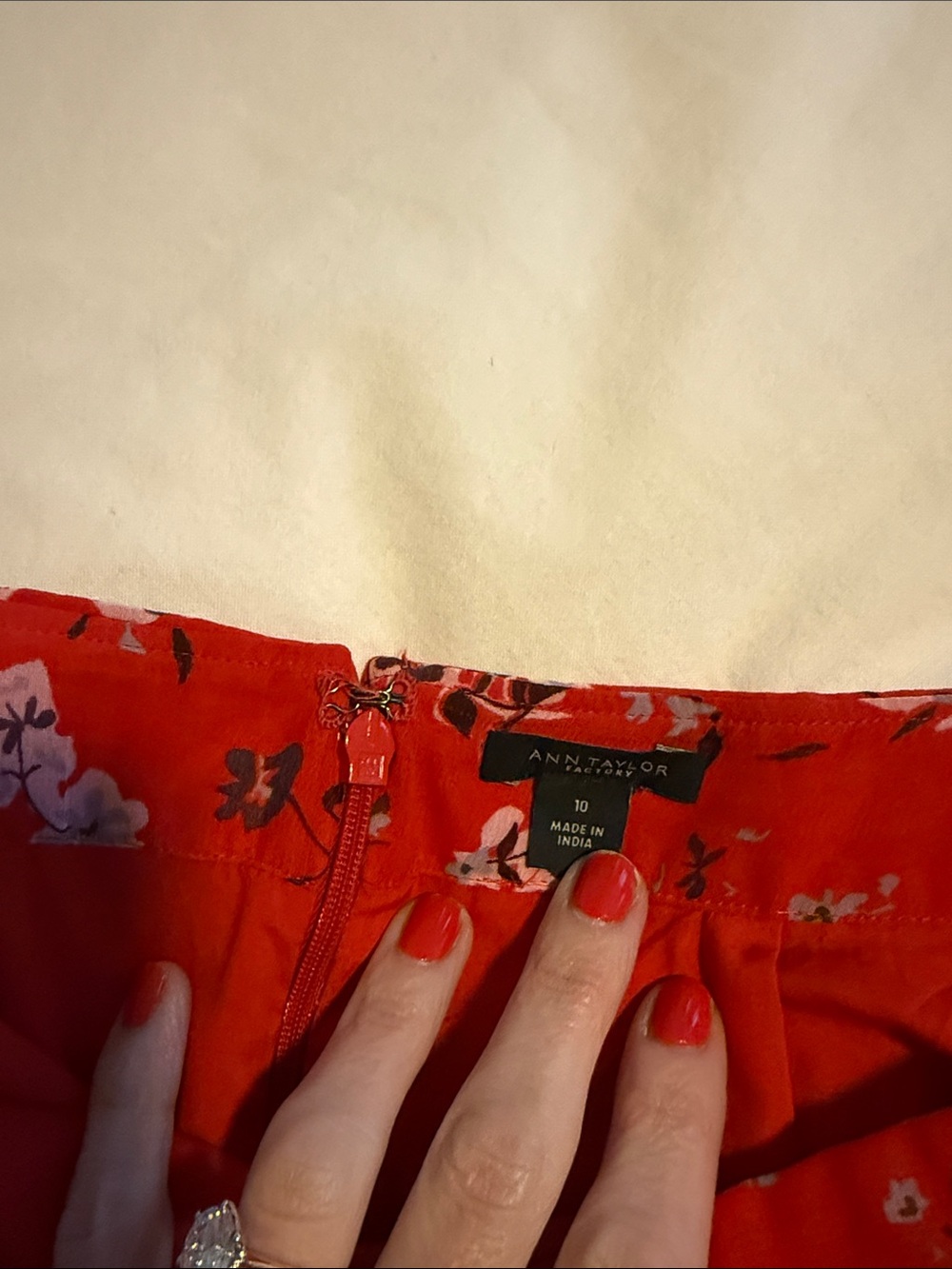 Ann Taylor Red Floral Pleated Midi Skirt - Picture 3 of 3